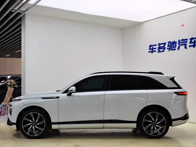 Xpeng G9 — Фото автомобиля 4