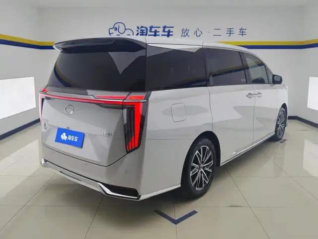 GAC Trumpchi M8 — Фото автомобиля 3