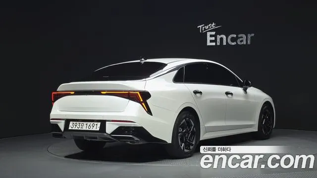 Kia K5 Новый K5 3 поколение 2.0 LPi(Для проката) — Фото автомобиля 2