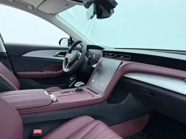 Hongqi H5 — Фото автомобиля 9