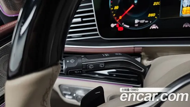 Mercedes-Benz GLS-Class — Фото автомобиля 25