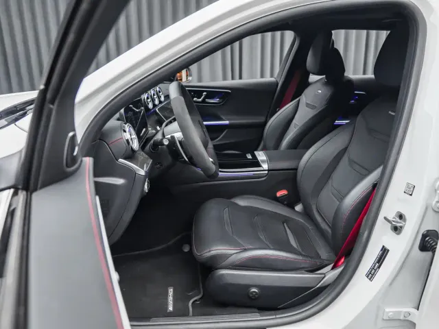 Mercedes-Benz C-Class AMG — Фото автомобиля 8