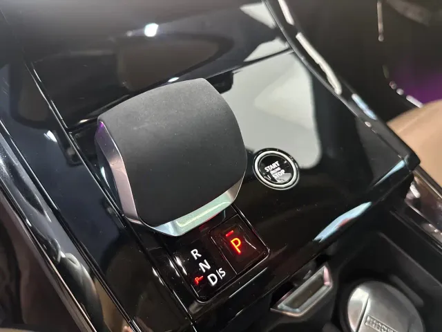 Land Rover Range Rover Sport — Фото автомобиля 13