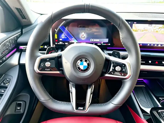 BMW 5 Series — Фото автомобиля 13