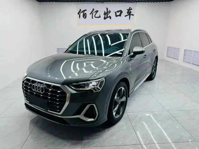 Фотография автомобиля — Audi Q3