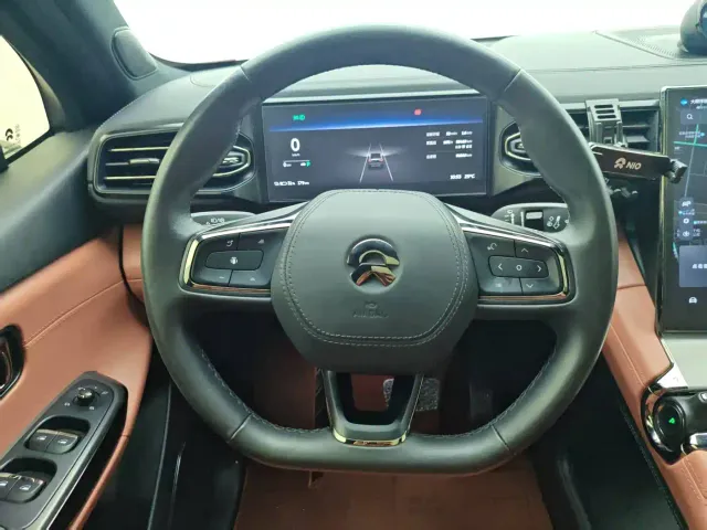 Nio EC6 — Фото автомобиля 12