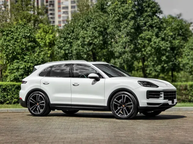 Porsche Cayenne — Фото автомобиля 3