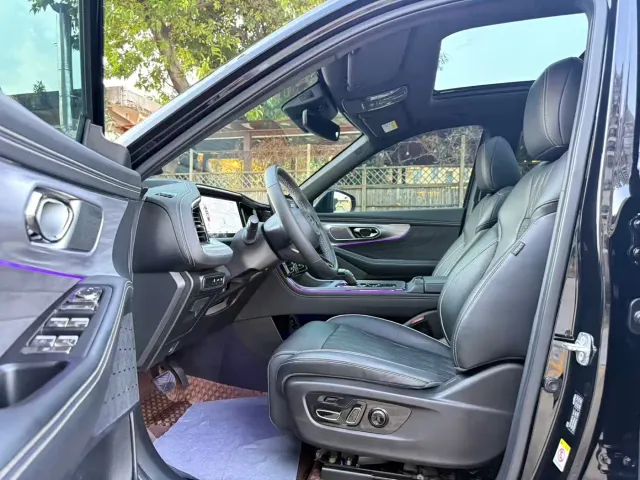 GAC Trumpchi GS8 — Фото автомобиля 7