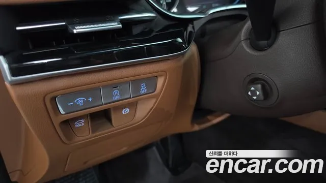 Genesis G80 Бензин 2.5 турбо 2WD — Фото автомобиля 16