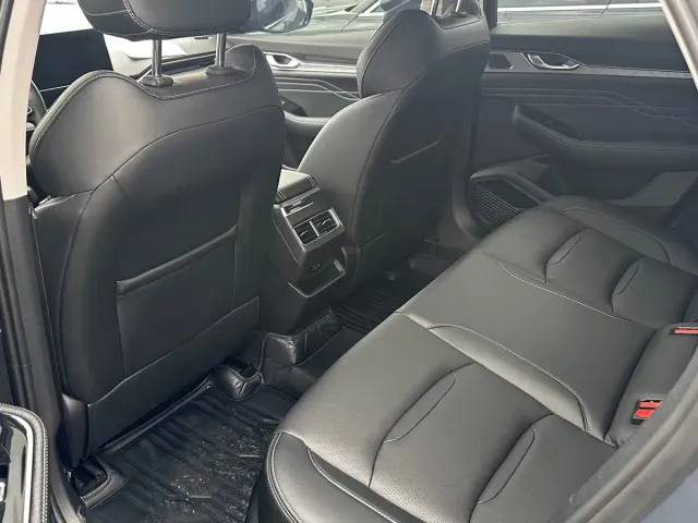 Geely Xingrui — Фото автомобиля 8