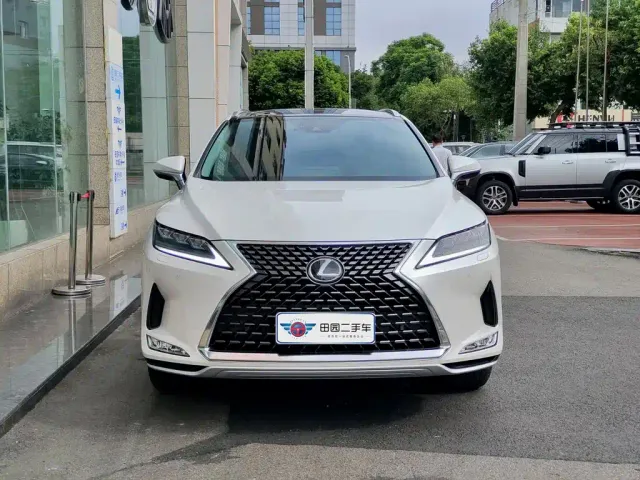 Lexus RX — Фото автомобиля 2