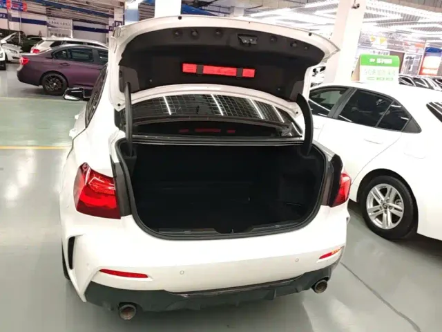 BMW 1 Series — Фото автомобиля 18