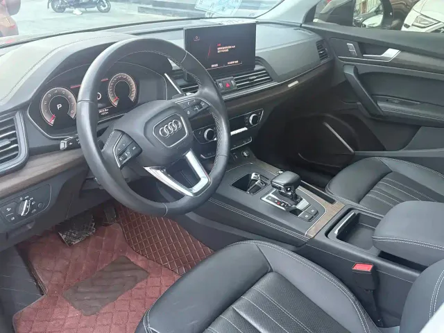 Audi Q5L — Фото автомобиля 5