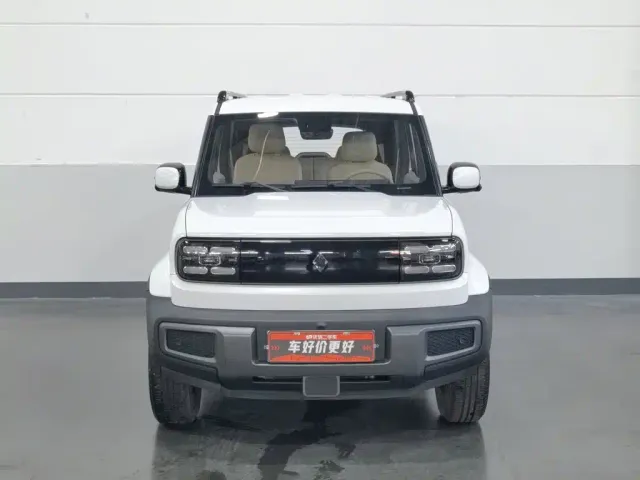 Baojun Yep — Фото автомобиля 3