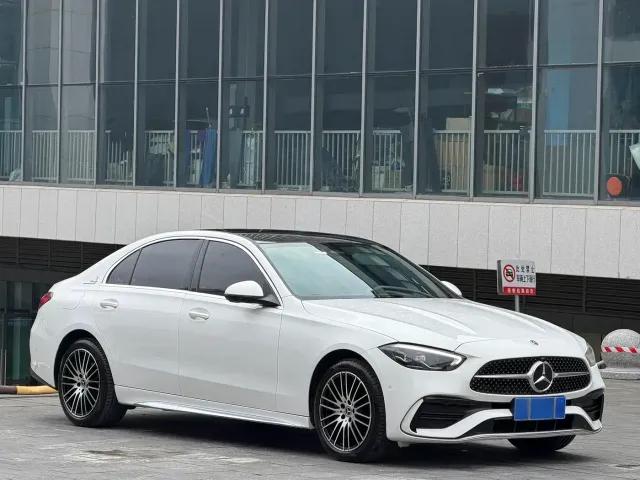 Mercedes-Benz C-Class — Фото автомобиля 3
