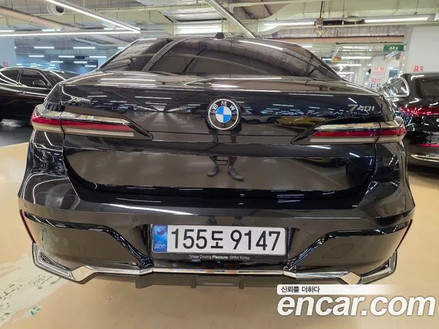 BMW 7-Series 7 серия (G70) 740i xDrive M Sport — Фото автомобиля 19