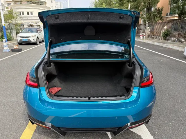 BMW i3 — Фото автомобиля 17