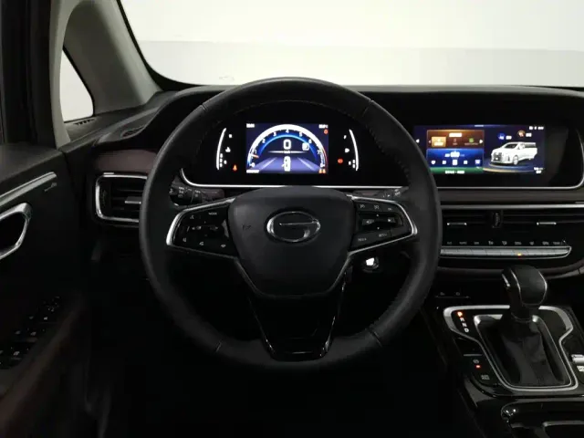 GAC Trumpchi M6 — Фото автомобиля 11