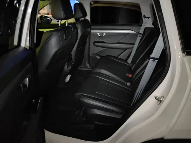 Wuling Motors Wuling Xingchen 2022 2.0L DHT Electric Power Edition — Фото автомобиля 13