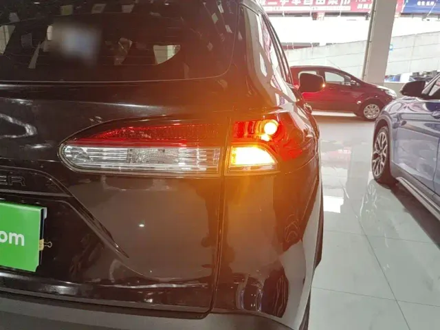 Toyota Frontlander — Фото автомобиля 7
