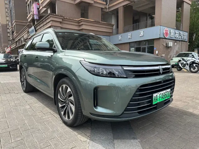 Aito M7 — Фото автомобиля 3