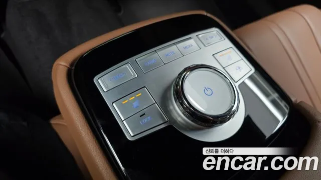 Genesis G80 Бензин 2.5 турбо AWD — Фото автомобиля 15