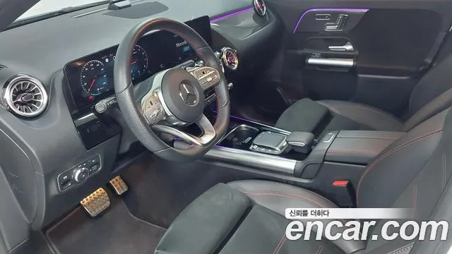 Mercedes-Benz GLA-Class — Фото автомобиля 14