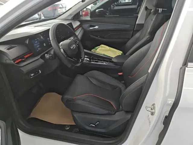 Geely Binrui — Фото автомобиля 14