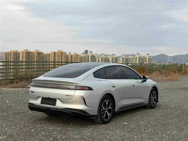 Changan Qiyuan A06 — Фото автомобиля 4