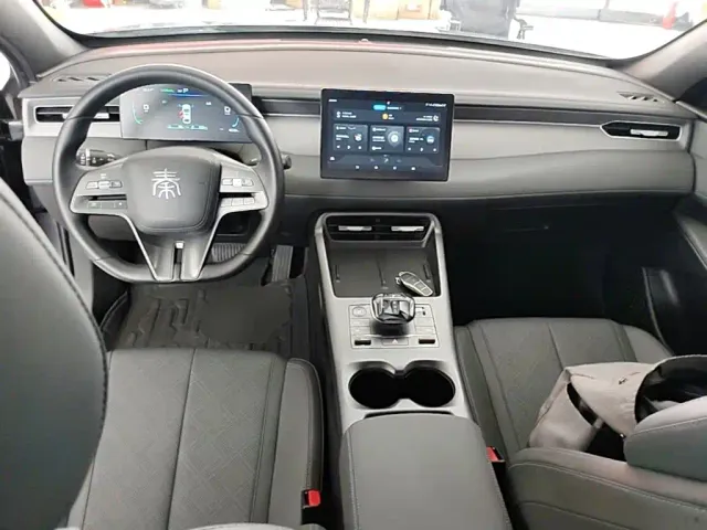 BYD Qin PLUS — Фото автомобиля 9