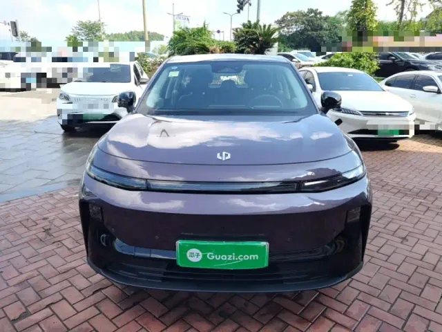 Leapmotor B10 — Фото автомобиля 2