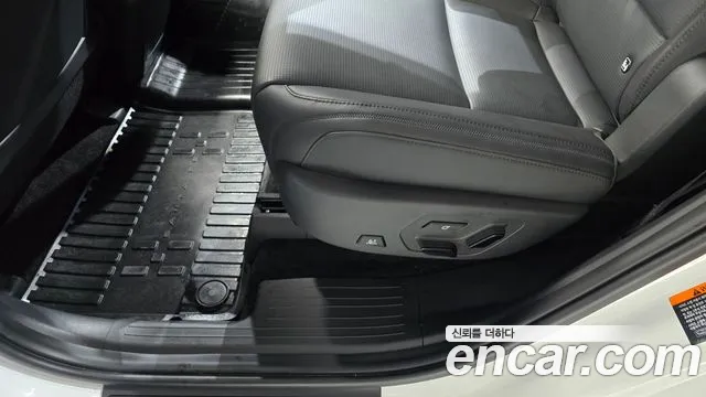 Hyundai Santafe — Фото автомобиля 27