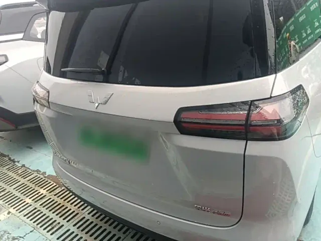 Wuling Starlight 730 — Фото автомобиля 5