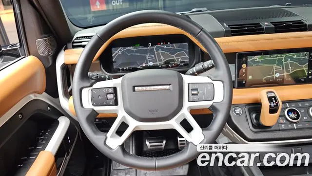 Land Rover Defender — Фото автомобиля 11