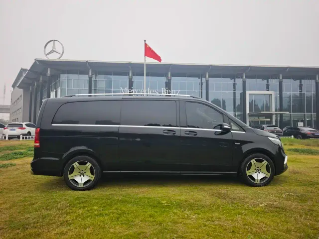 Mercedes-Benz V-Class — Фото автомобиля 4