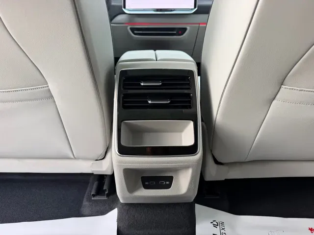 Volkswagen ID.7 Vizzion — Фото автомобиля 14