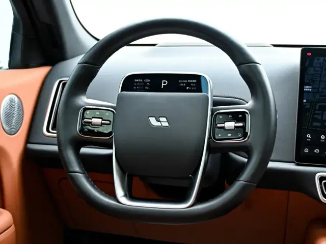 Li Auto L7 — Фото автомобиля 20
