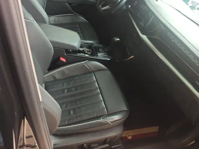 Volkswagen Passat — Фото автомобиля 8