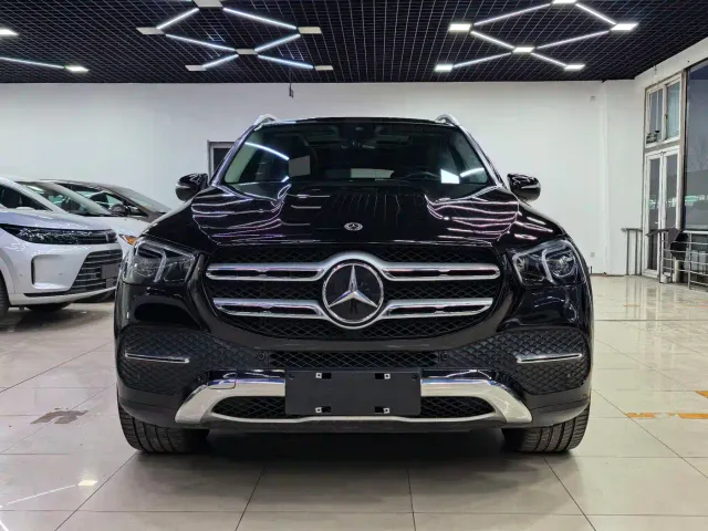 Mercedes-Benz GLE-Class — Фото автомобиля 2