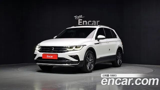 Фотография автомобиля — Volkswagen Tiguan