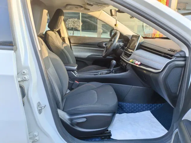 Jeep Compass — Фото автомобиля 6