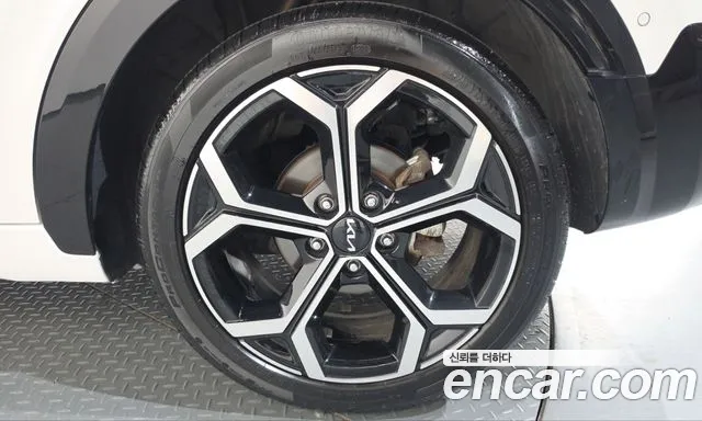 Kia Niro The All New — Фото автомобиля 6