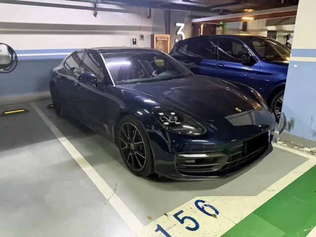 Porsche Panamera — Фото автомобиля 3