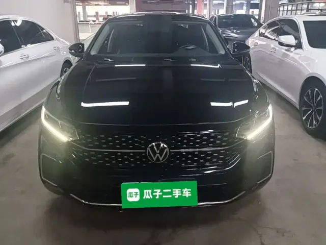 Volkswagen Passat 2023 Facelift 330TSI Starlight Elite Edition — Фото автомобиля 2