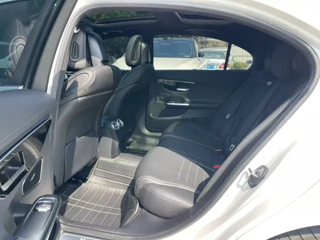 Mercedes-Benz C-Class — Фото автомобиля 6