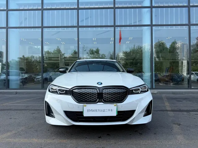 BMW i3 — Фото автомобиля 2