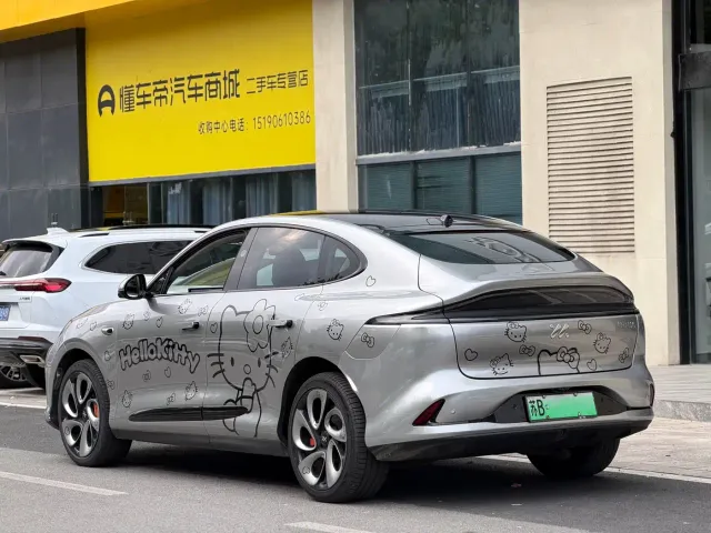IM Motors LS6 — Фото автомобиля 3