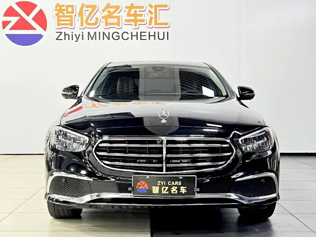 Mercedes-Benz E-Class — Фото автомобиля 2