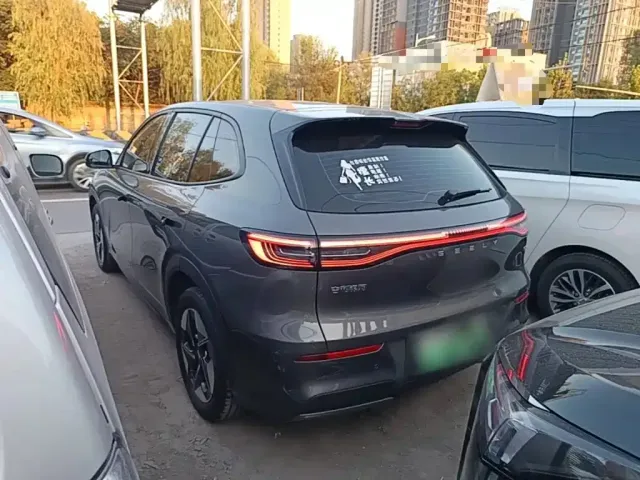 Geely Galaxy Galaxy E5 2024 440km Start Edition — Фото автомобиля 4