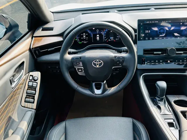 Toyota Avalon — Фото автомобиля 20